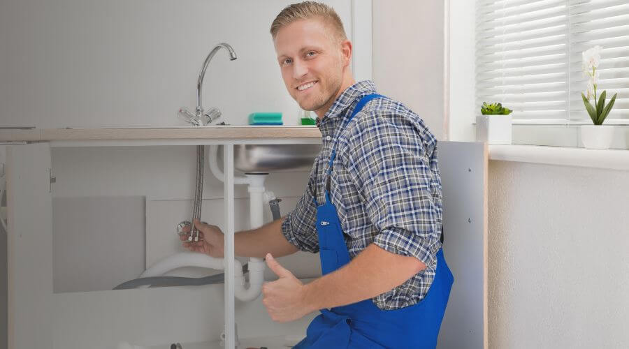 Professional same day plumber in Davis Creek, CA